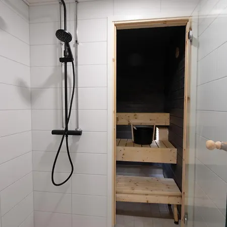 Cozy Close To Downtown With Sauna And Parking * Jyväskylä